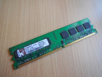 Kingston DDR2 / 1GB