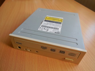 TEAC DV-W516GA