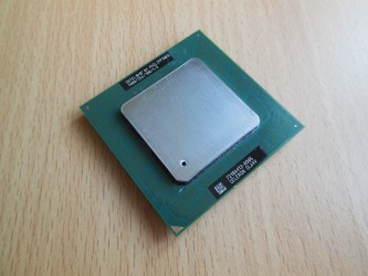 Intel Celeron 1.4 GHz (SL64V)