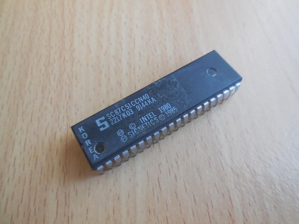 Signetics SC87C51CCN40